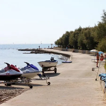 Family Friendly Seaside Novigrad - 7118 公寓 Novigrad Istria