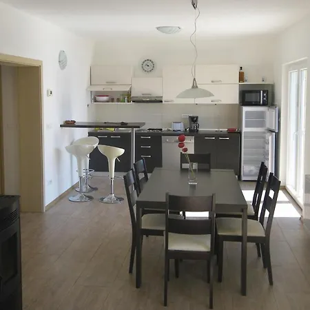 公寓 Family Friendly Seaside Novigrad - 7118