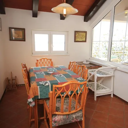 Family Friendly Seaside Novigrad - 7118 Novigrad Istria