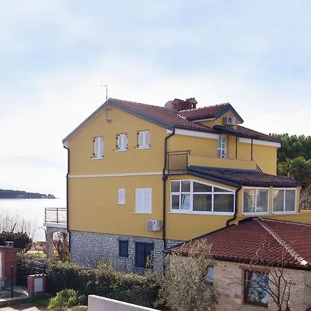 Family Friendly Seaside Novigrad - 7118 * Novigrad Istria